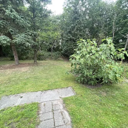 The Yellow House, 5mins Drive, 3br With Free Parking, Fast Fiber Internet Rødby